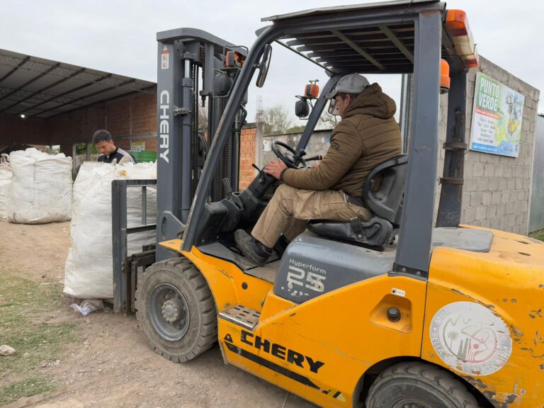 0e78a74e-82bf-40cd-a8af-42c899a1e328