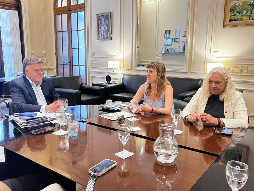 590611047_1168113262134099_5885947608093166276_n