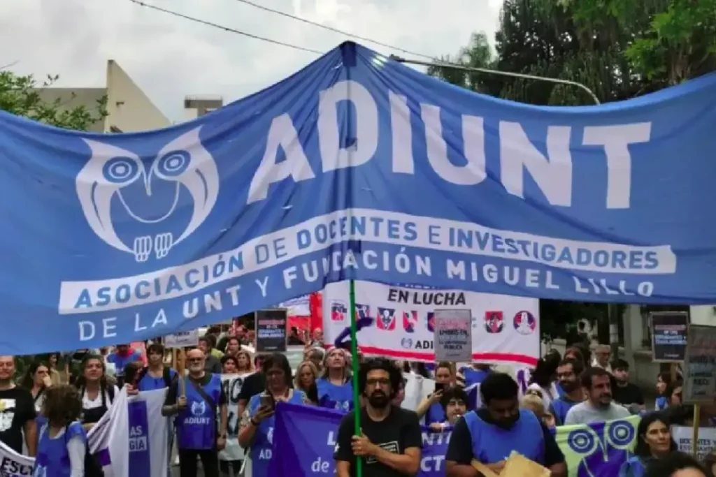 ADIUNT-3-1068x712