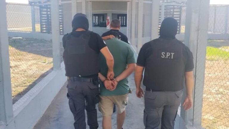 detenido editado