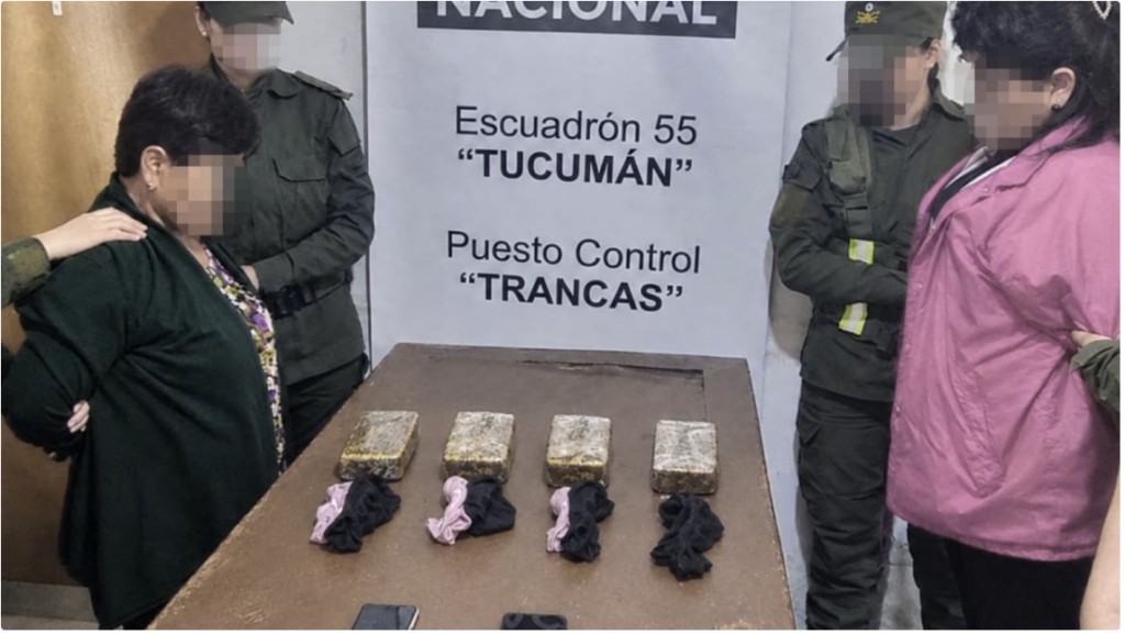 mujeres detenidas 1